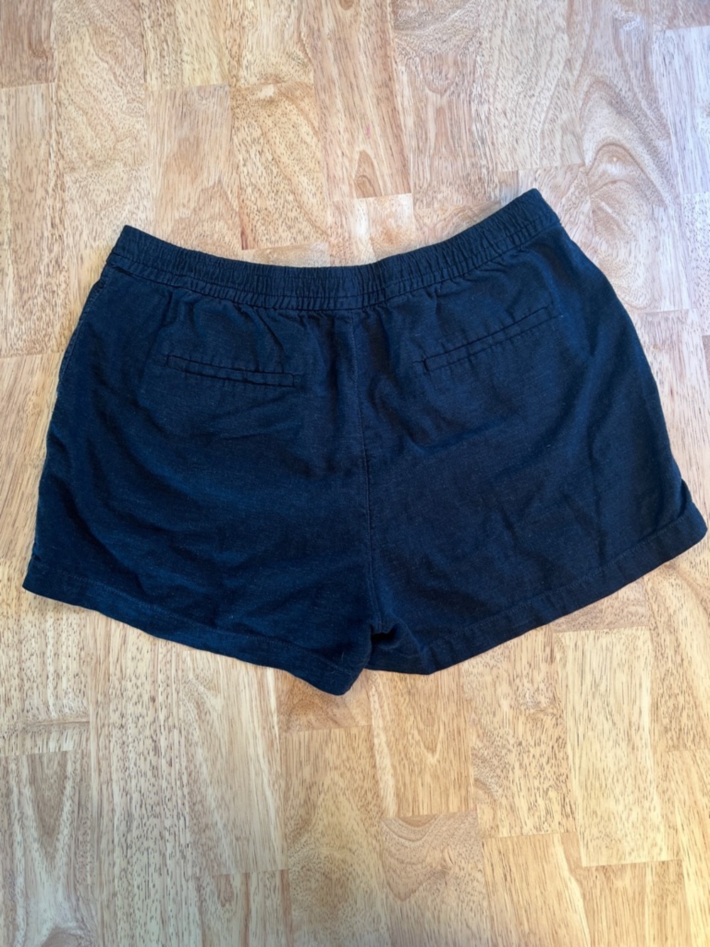 J. Crew Linen/Viscose Blend Drawstring Black Shorts Size Medium - Picture 2 of 12